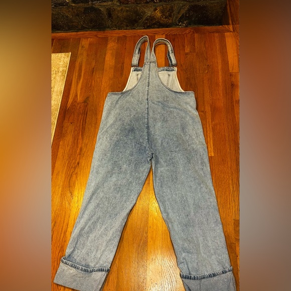 WeWoreWhat Women’s Denim Overalls Size Small Light Wash Vintage Style - Picture 8 of 8